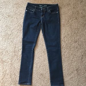 Limited dark rinse skinny jean